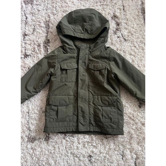 Old Navy Toddler Cargo Jacket, Olive Green,  18-24,Very Gently Used - Picture 3 of 5